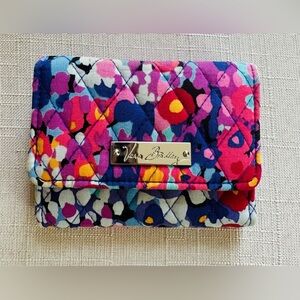 Vera Bradley Riley compact wallet floral trifold